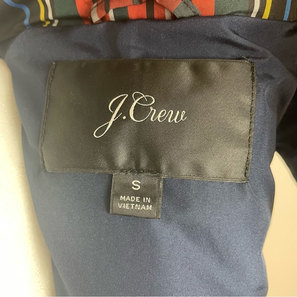 J Crew Primaloft Plaid Zip Front Puffer Vest. - Picture 9 of 12